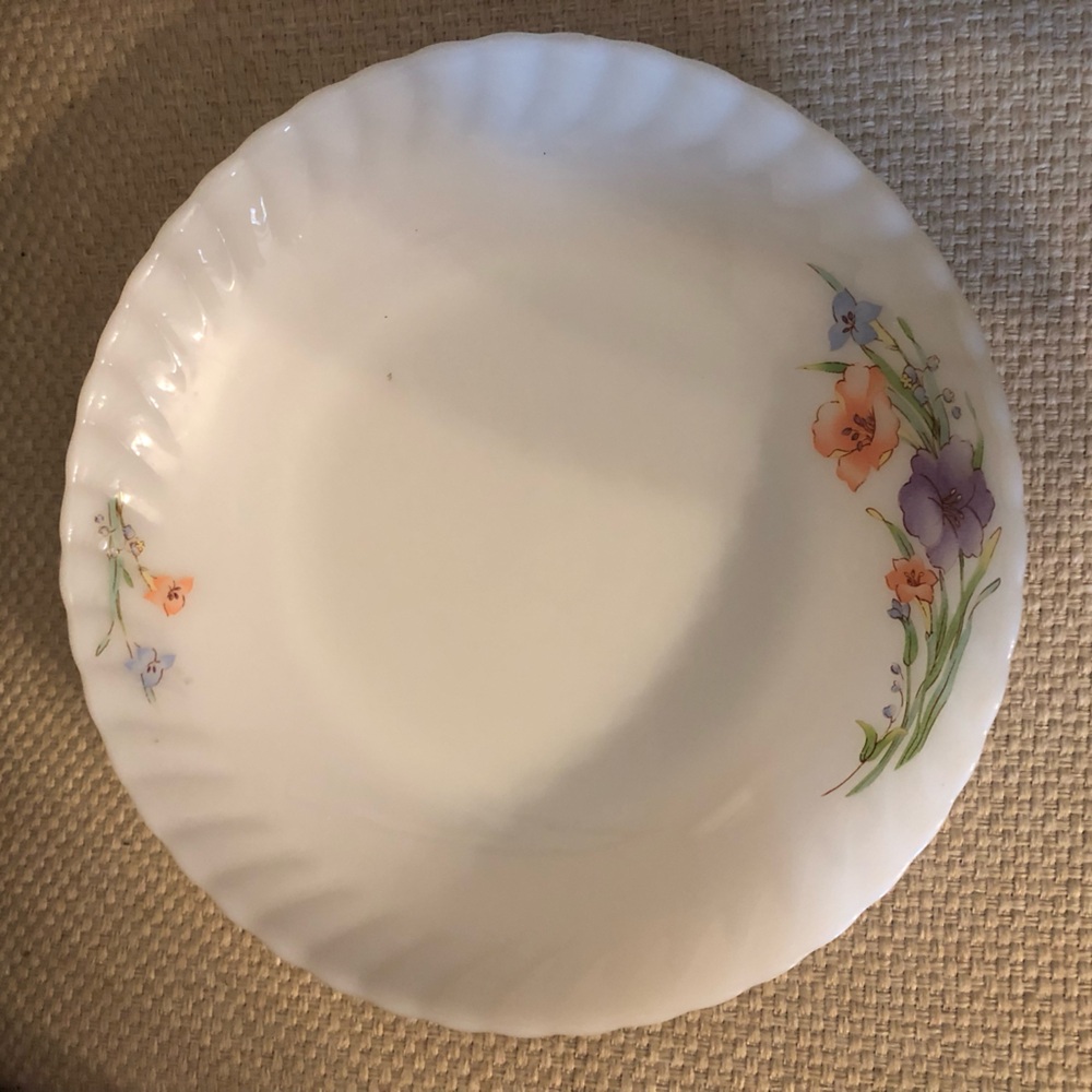 3/$40 INDOPAL Indonesia Wildflowers Milk Glass Shallow Serving Bowl Dish Vintage